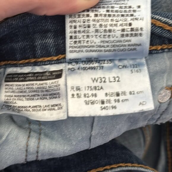 Levis Distressed Jeans Size 32 X 32 - Picture 2 of 9